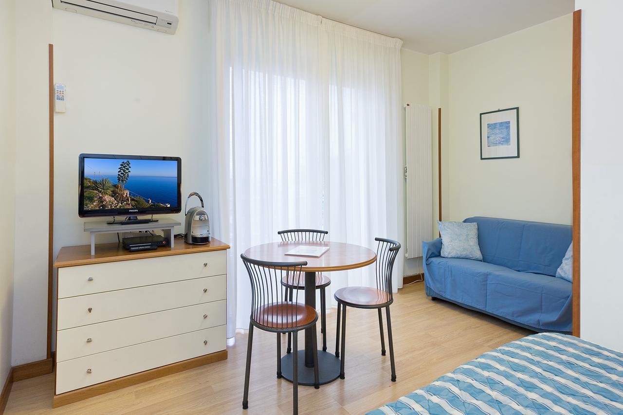 Residence Dei Due Porti Σαν Ρέμο Εξωτερικό φωτογραφία